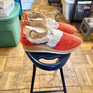 Women's Earth Espadrille Wedge Heel Sandal - size 11M